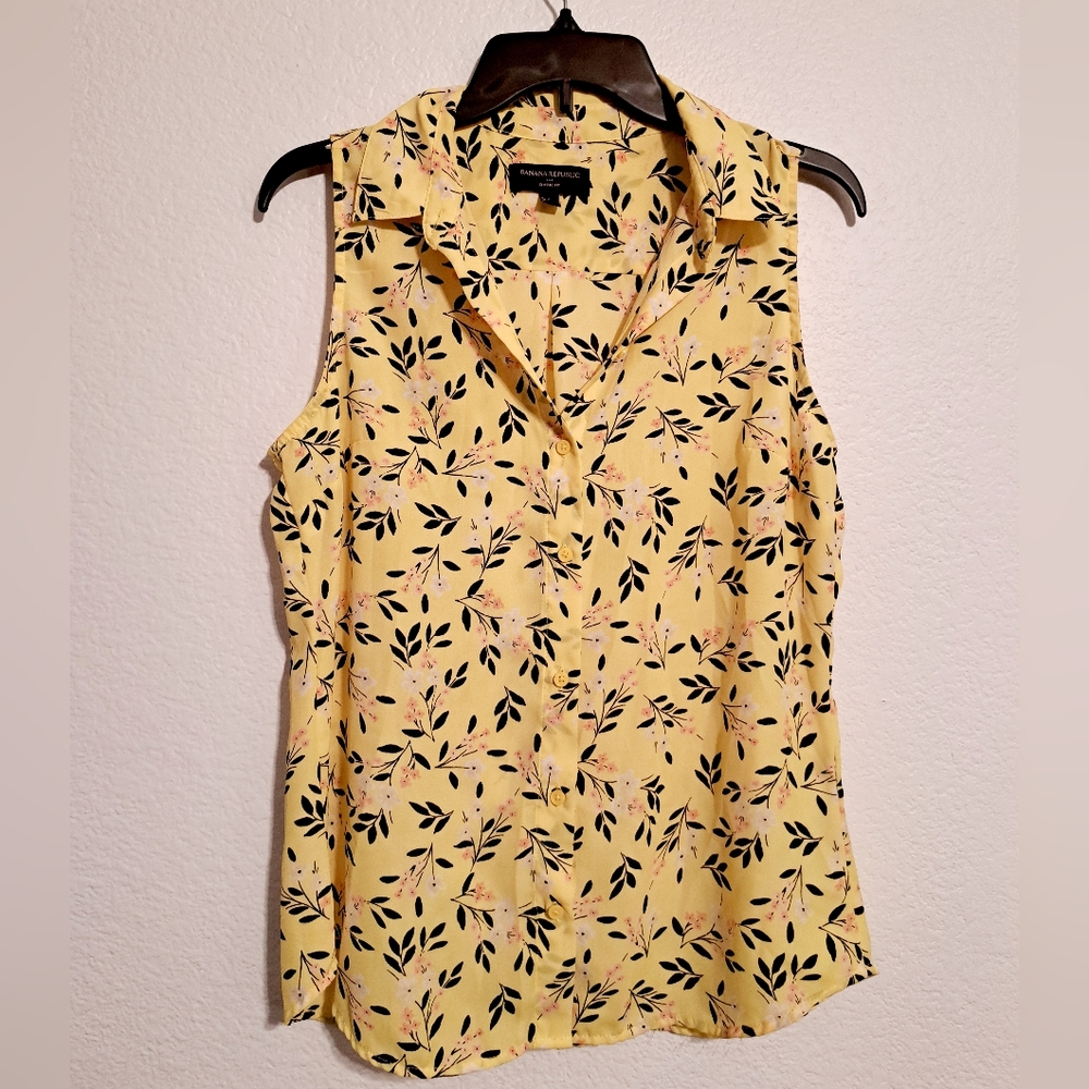 Banana Republic Sleeveless Blouse